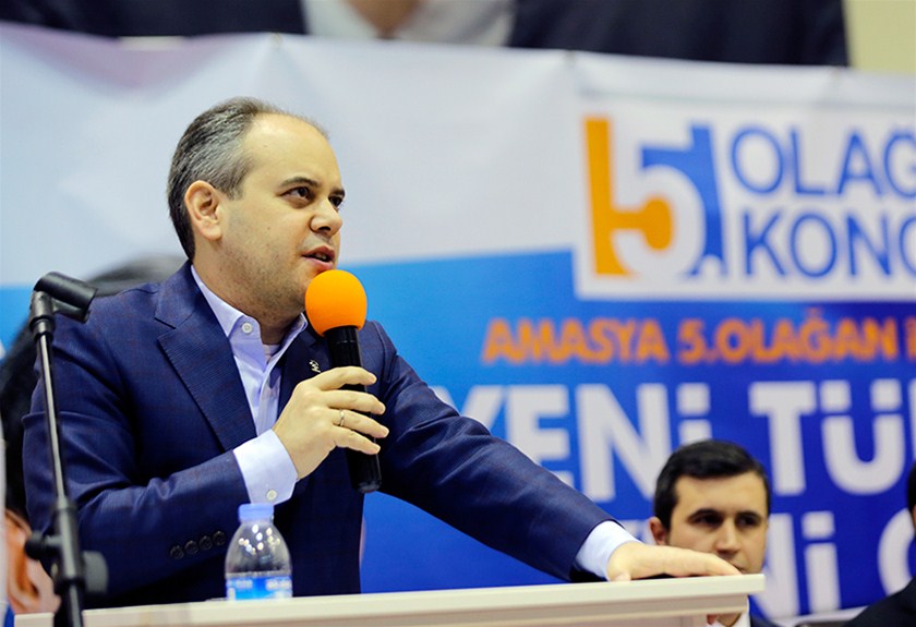 Bakan Akif Çağatay Kılıç: “Gençlik merkezlerimizde Osmanlıca eğitimlerine devam edeceğiz.”