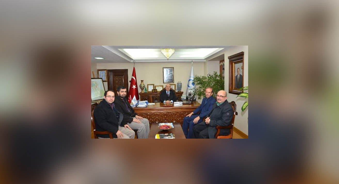 Hayrat Vakfı Adıyaman Temsilciliği’nden Adıyaman Üniversitesi Rektörü Gönüllü’ye Ziyaret