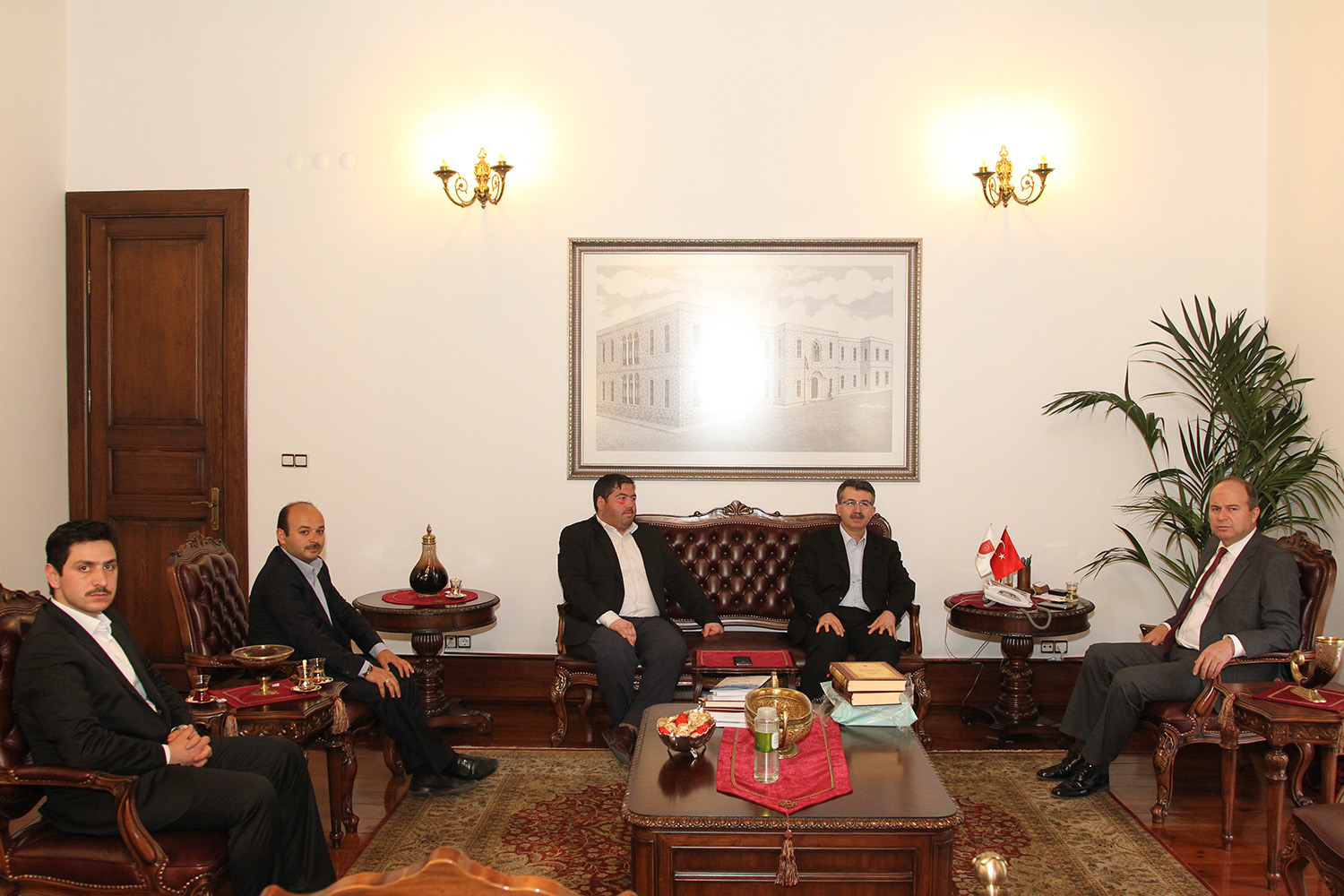 Hayrat Vakfı Ankara Valiliği’ne Nezaket Ziyaretinde Bulundu.