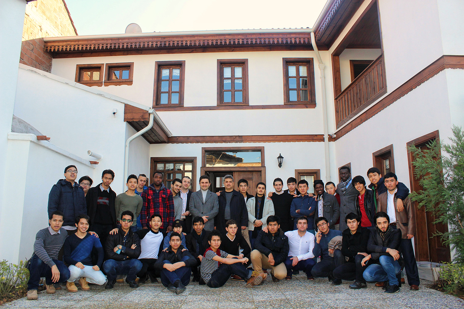 Hayrat Vakfı İslam Dünyasındaki Gençlere Gezi Düzenledi