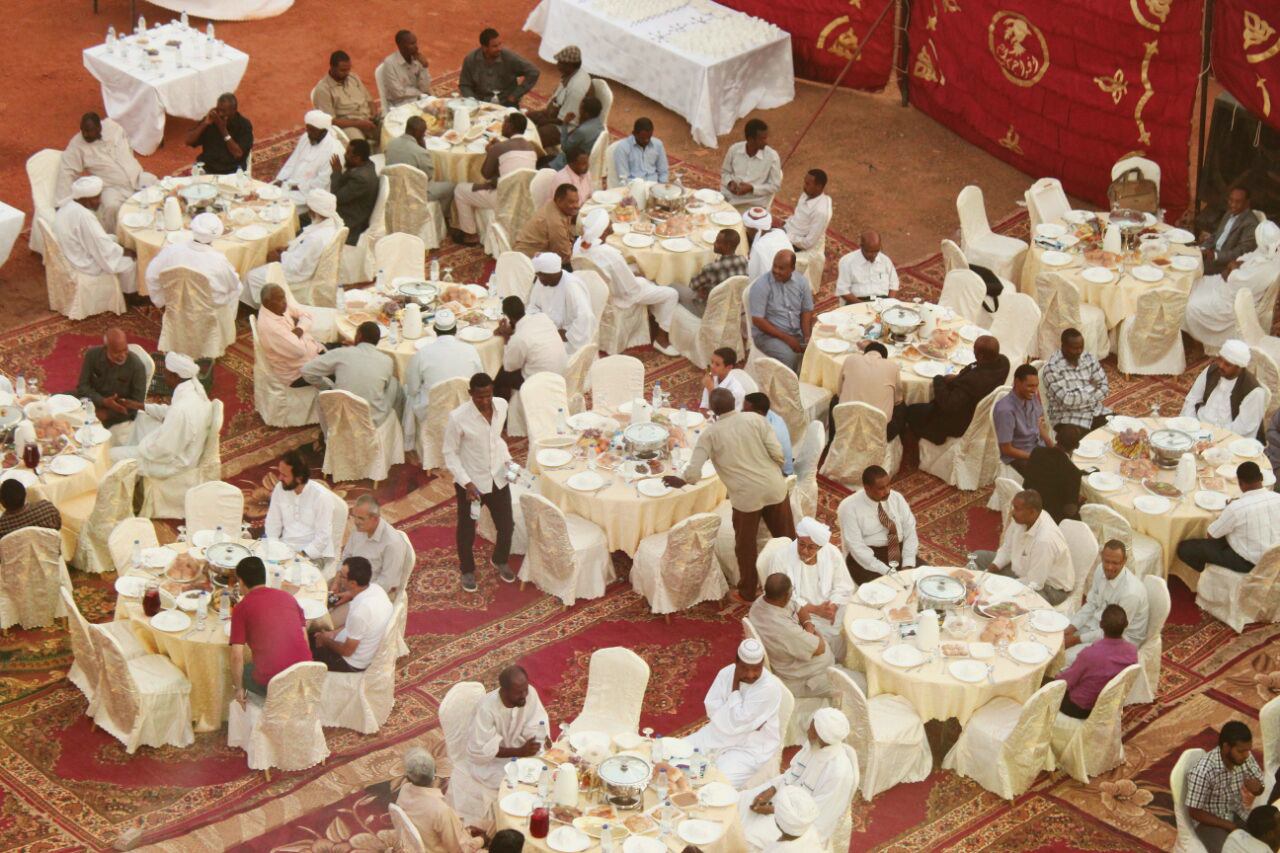 Hayrat Vakfı Sudan Temsilciliği’nden İftar Yemeği