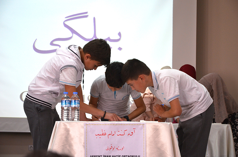 Kütahya’da Ortaokul Öğrencileri Arasında Osmanlıca Yarışması Düzenlendi