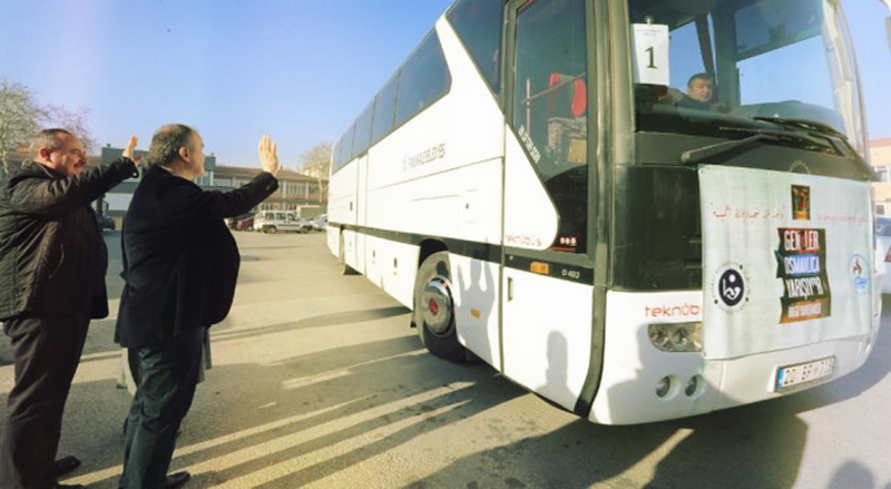 Pamukkale Belediyesi’nden Osmanlıca Kursu’na Katılan Gençlere Destek