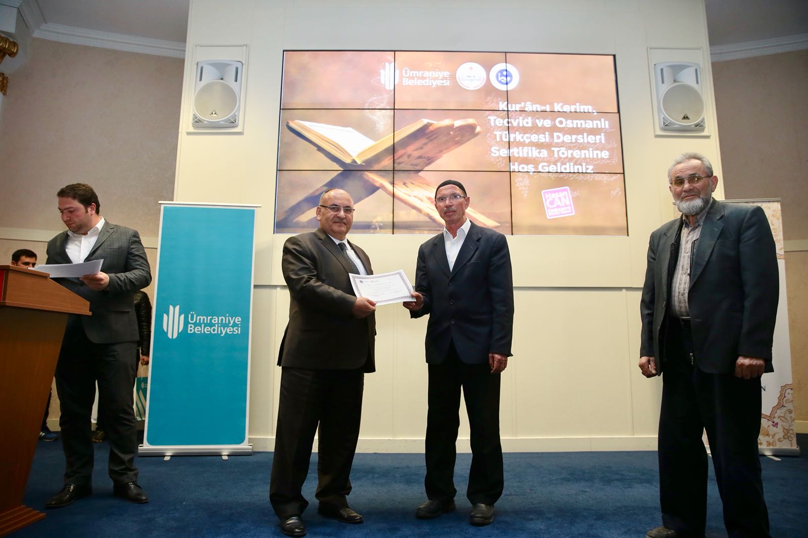 Ümraniye’de Kuran-ı Kerim, Tecvid ve Osmanlı Türkçesi Kursu Talebeleri Sertifikalarını Aldı