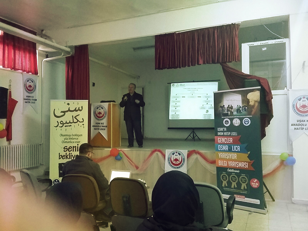 Uşak’ta “Gençler Osmanlıca Yarışıyor”